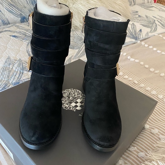 Vince Camuto ankle booties- NWT - Picture 5 of 9